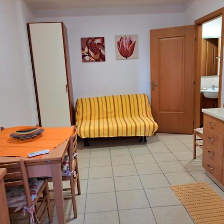 Casa Vacanze Il Giardino Dei Girasoli Marina di Ragusa Buitenkant foto