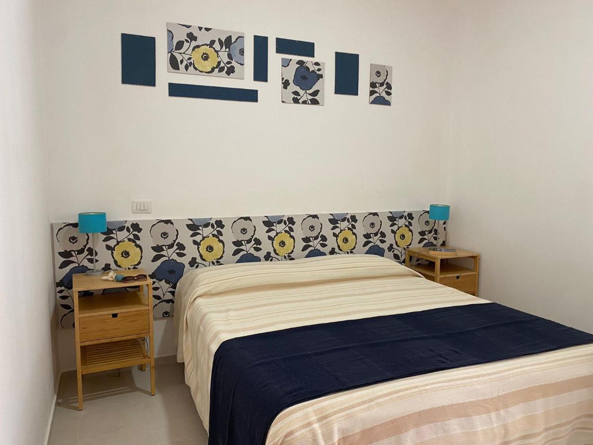 Casa Vacanze Il Giardino Dei Girasoli Marina di Ragusa Buitenkant foto