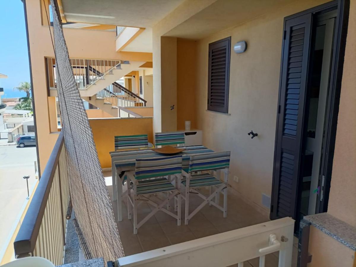 Casa Vacanze Il Giardino Dei Girasoli Marina di Ragusa Buitenkant foto