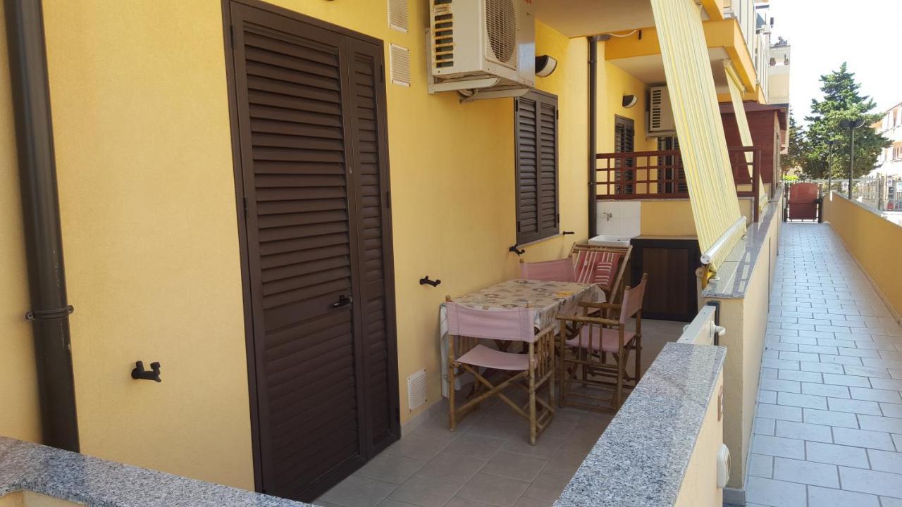 Casa Vacanze Il Giardino Dei Girasoli Marina di Ragusa Kamer foto