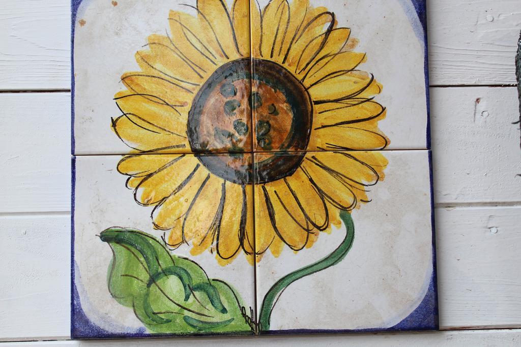 Casa Vacanze Il Giardino Dei Girasoli Marina di Ragusa Buitenkant foto