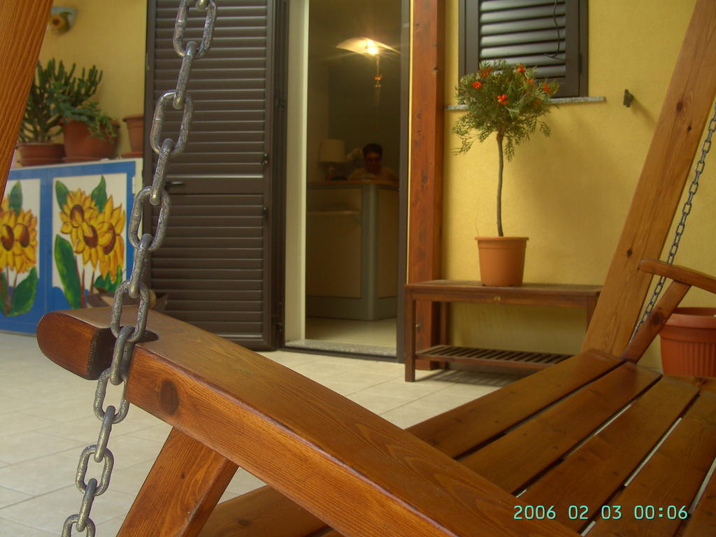 Casa Vacanze Il Giardino Dei Girasoli Marina di Ragusa Buitenkant foto