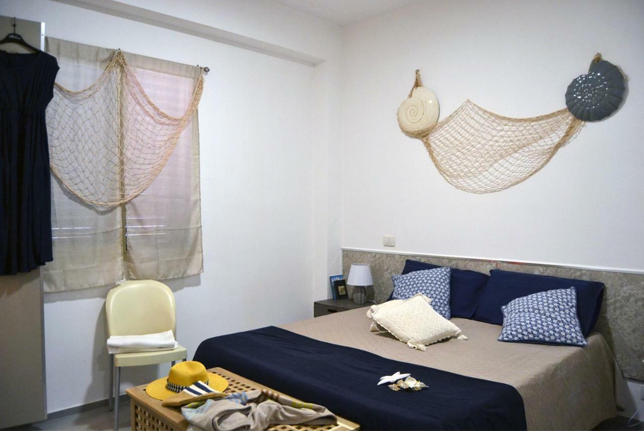 Casa Vacanze Il Giardino Dei Girasoli Marina di Ragusa Buitenkant foto